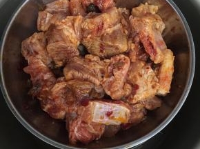 上蒸锅大火蒸20分钟左右即可