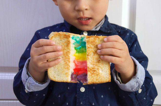 风靡ins的彩虹吐司