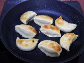 这是二面都煎熟，且金灿灿；