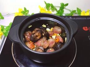 加入变软的干香菇