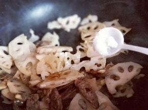 加盐。(依个人口味放盐)