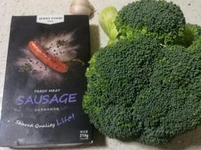 准备好所有的食材。