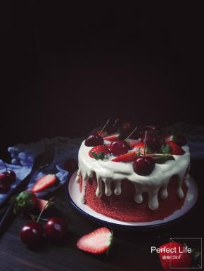 放上装饰水果，成品美美滴～