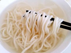 捞出过入一下凉水。