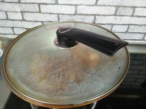 加盖，焖十分钟