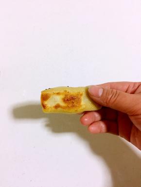 看看底部焦黄焦黄的很诱人吧？