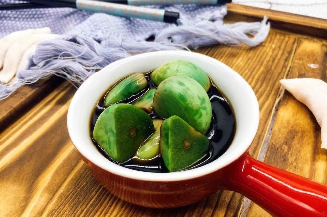 年夜饭吃饺子必备 腊八醋（腊八蒜）