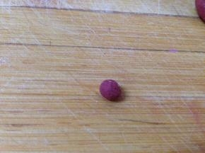 取一点搓成小球