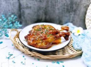 盛出装盘，撒上葱花，熟白芝麻。