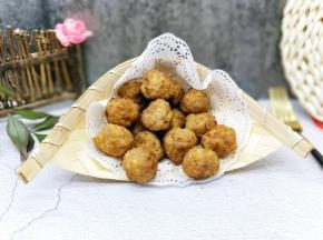 加一点青菜或者黄芽菜烧汤也极其美味。