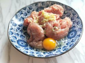 加入鸡蛋。