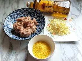 准备好所有食材。