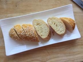 做好的面包切块