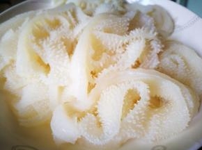 牛百叶洗净切条