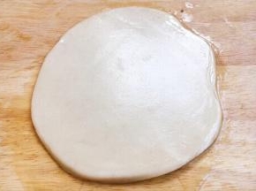 重复步骤5的动作几次后，饼明显见大。