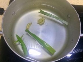 放入1，加盖烧烧水