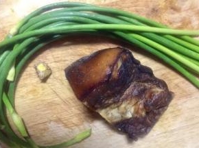 准备的食材很简单所需调料也非常简单