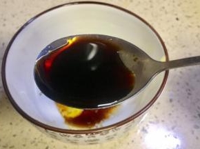 生抽两勺，半勺醋