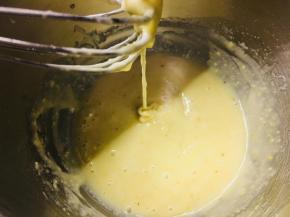 充分搅拌至无干粉无颗粒即可