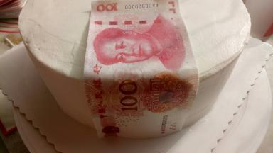 像这样一张一张粘上去就可以了。