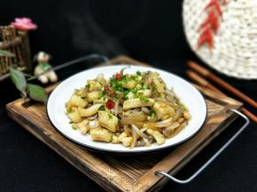 盛出装盘，撒上葱花。