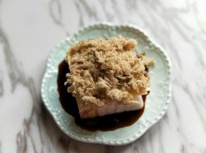 最后再上面摆放上肉松。