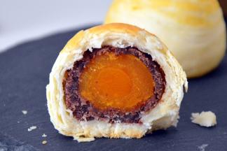 厚厚的酥皮，层层酥脆，少油少糖更健康