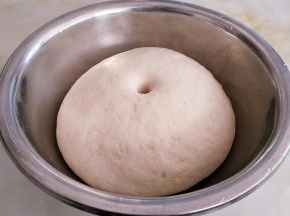 面团发酵完成。