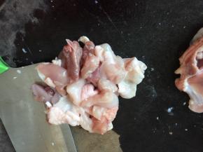 鸡肉切块