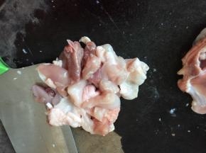 鸡肉切块