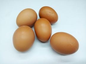 新鲜鸡蛋准备5个