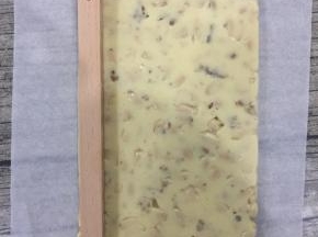 我是用辅助工具确定大小的，大家可以随自己喜好。