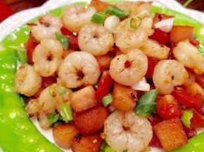 虾圈好可爱，味道也鲜美，在看我就吃……掉你啦！