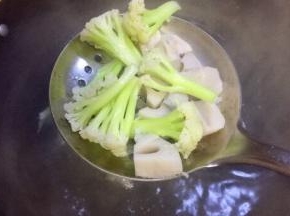 喜欢吃脆脆的口味断生即可捞出