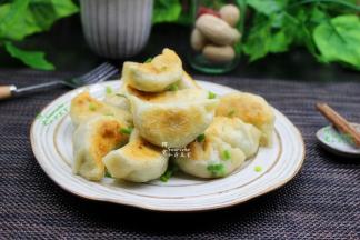 香喷喷，美味出锅。可以当零食吃了，酥脆好吃