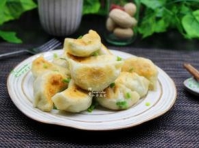 香喷喷，美味出锅。可以当零食吃了，酥脆好吃