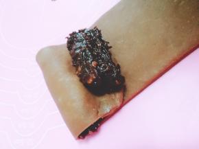 再放第二个。也可以第二个不用放。不过这样料足更好吃。