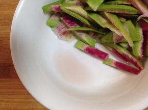 杀水出的汤倒出不要