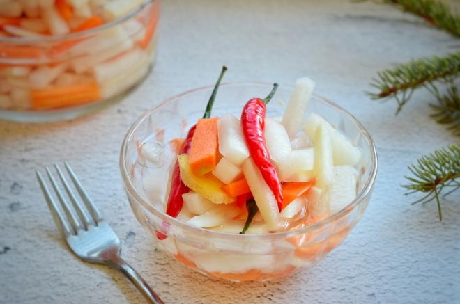 酸辣泡菜萝卜条