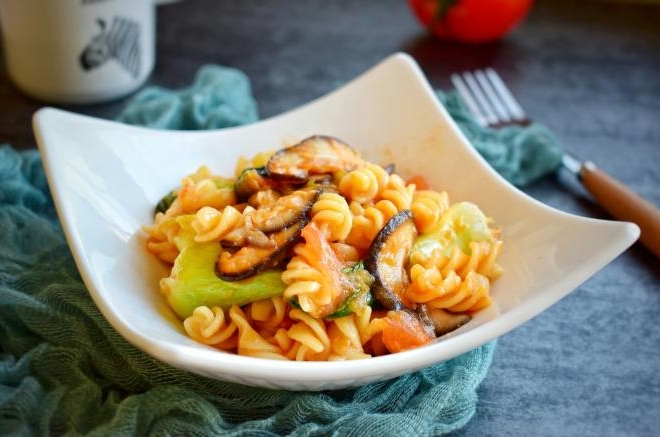 香菇番茄芝士面