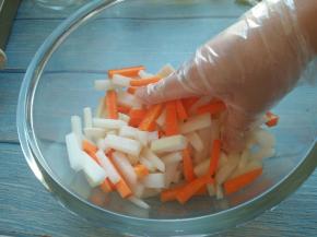 抓匀腌制30分钟