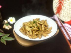 盛出装盘，撒上葱花。