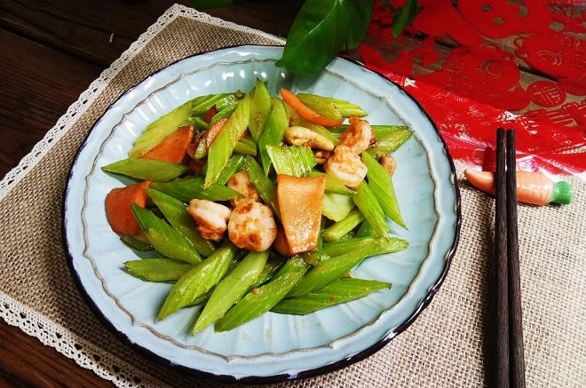 腰果西芹炒虾仁