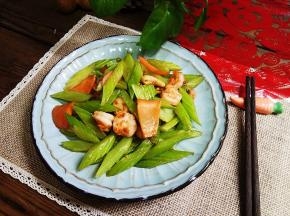 过年餐桌上来一道吧