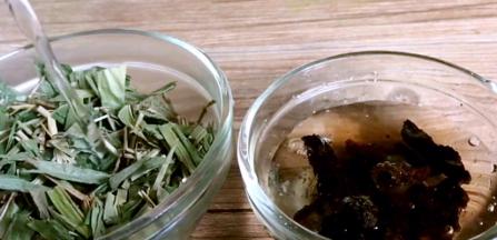 生地、竹叶洗净沥水