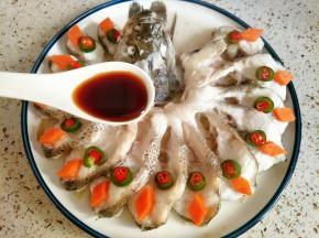 淋上蒸鱼豉油