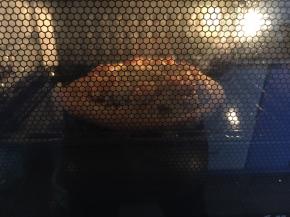 烤披萨的时间要随烤箱的脾气和你所放馅料的多少适当调整。