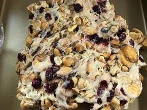 然后把它们移到金盘上。