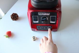 选择果汁程序，不到1分钟即可完成；