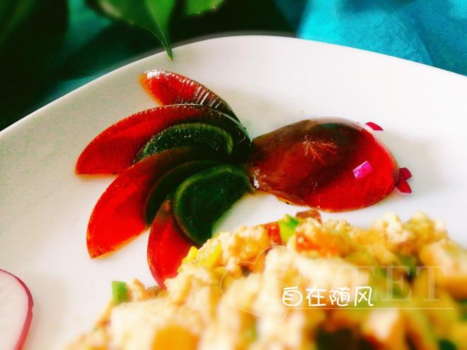 年年有余～皮蛋豆腐